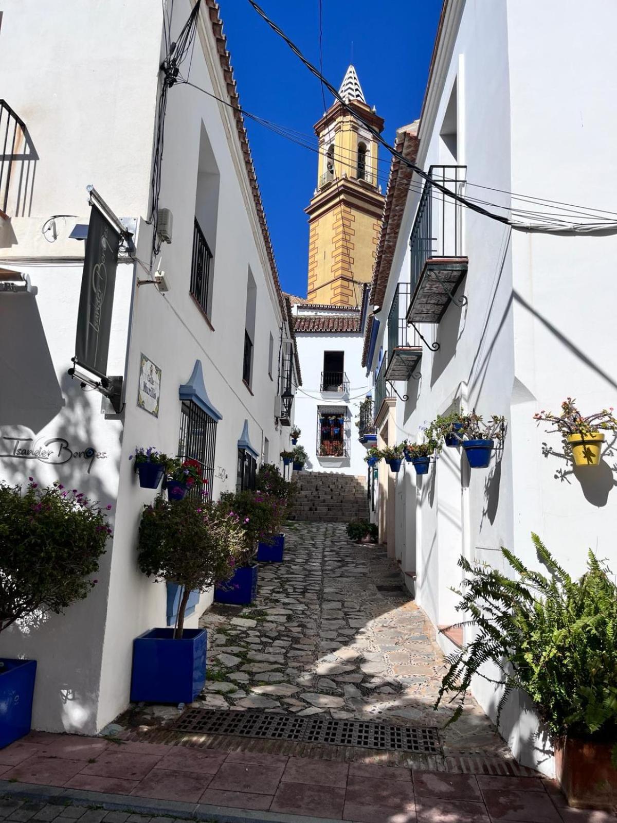 El Faro Vacaciones En エステポナ エクステリア 写真