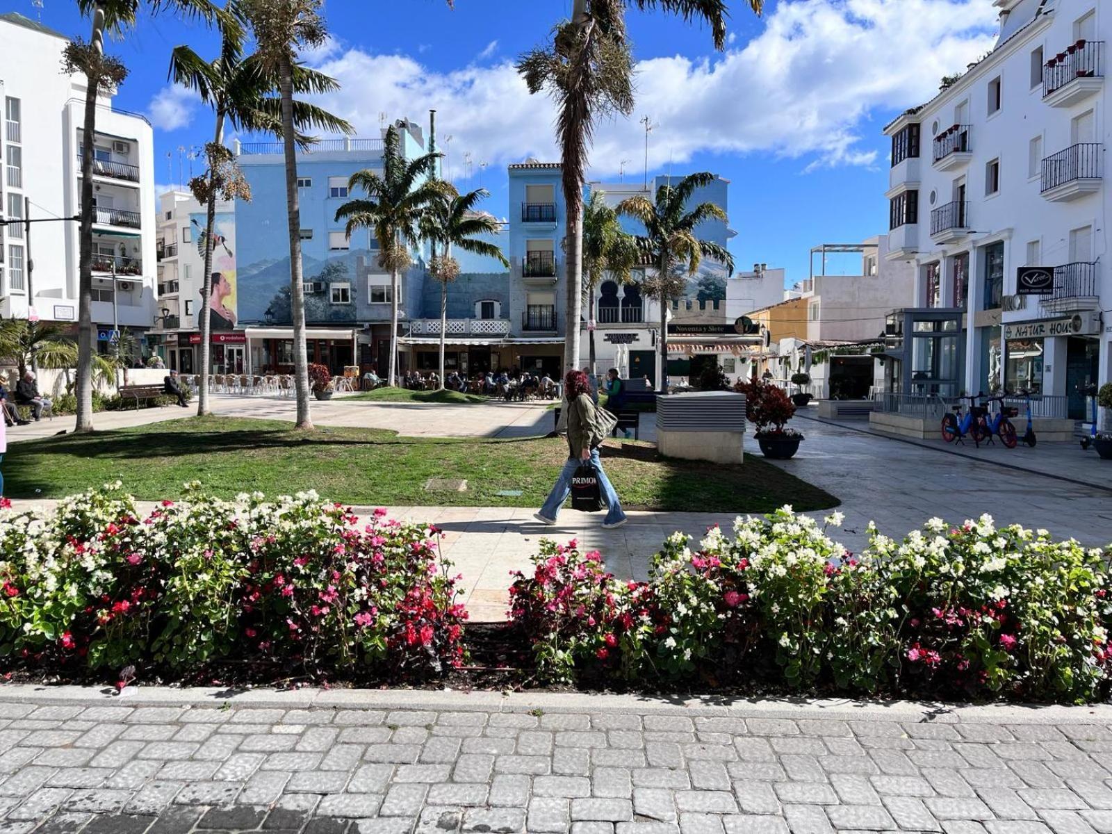 El Faro Vacaciones En エステポナ エクステリア 写真
