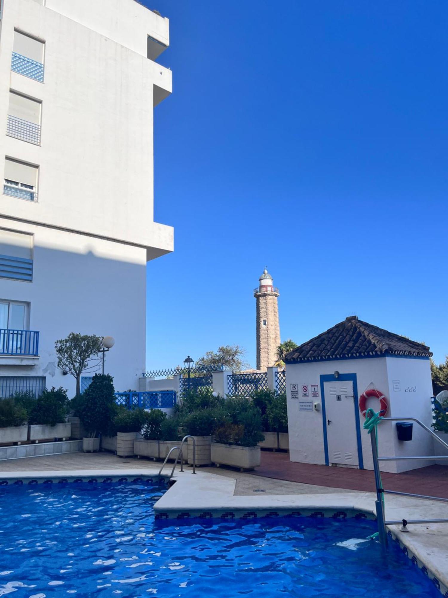 El Faro Vacaciones En エステポナ エクステリア 写真